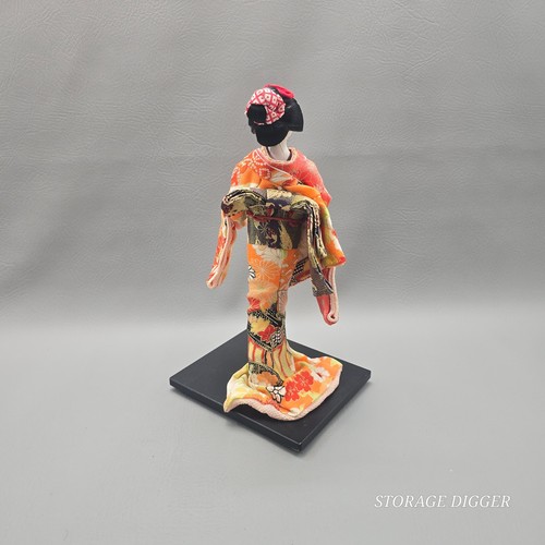Bambola giapponese vintage Ichimatsu in kimono su supporto Geisha Maiko statuina 12" - Foto 4 di 13