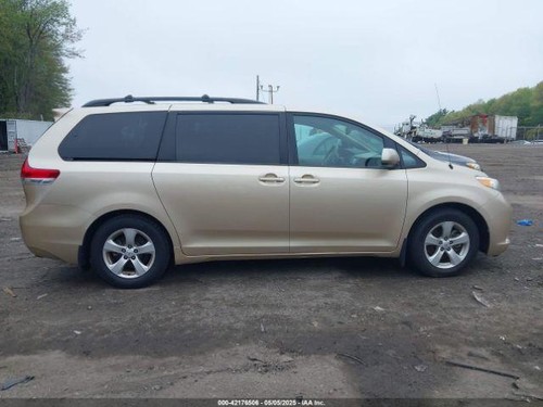 Audio Equipment Radio Display And Receiver Fits 13-14 SIENNA 952804 - Picture 5 of 12