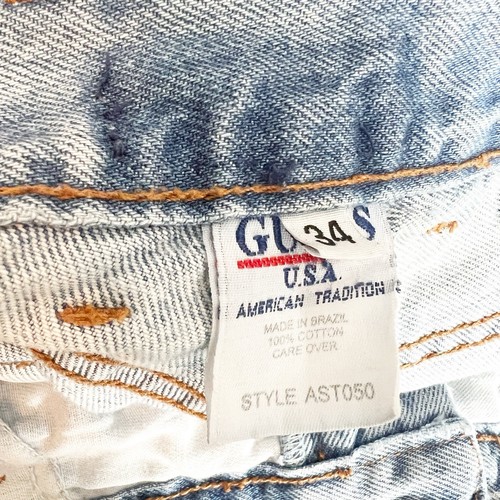 Vintage Guess Men's Light Wash Tapered Leg Jeans Size 34 - Picture 3 of 4
