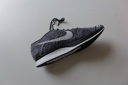 Nike Flyknit Racer Sneaker Oreo 2.0 - UK 11,5 / US 12,5 - Neu mit Karton - Bild 13 von 22