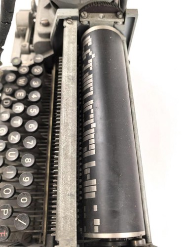 Feldfernschreiber der Wehrmacht datiert 1939, Originallack, defekt, Funktion nic - Bild 10 von 12