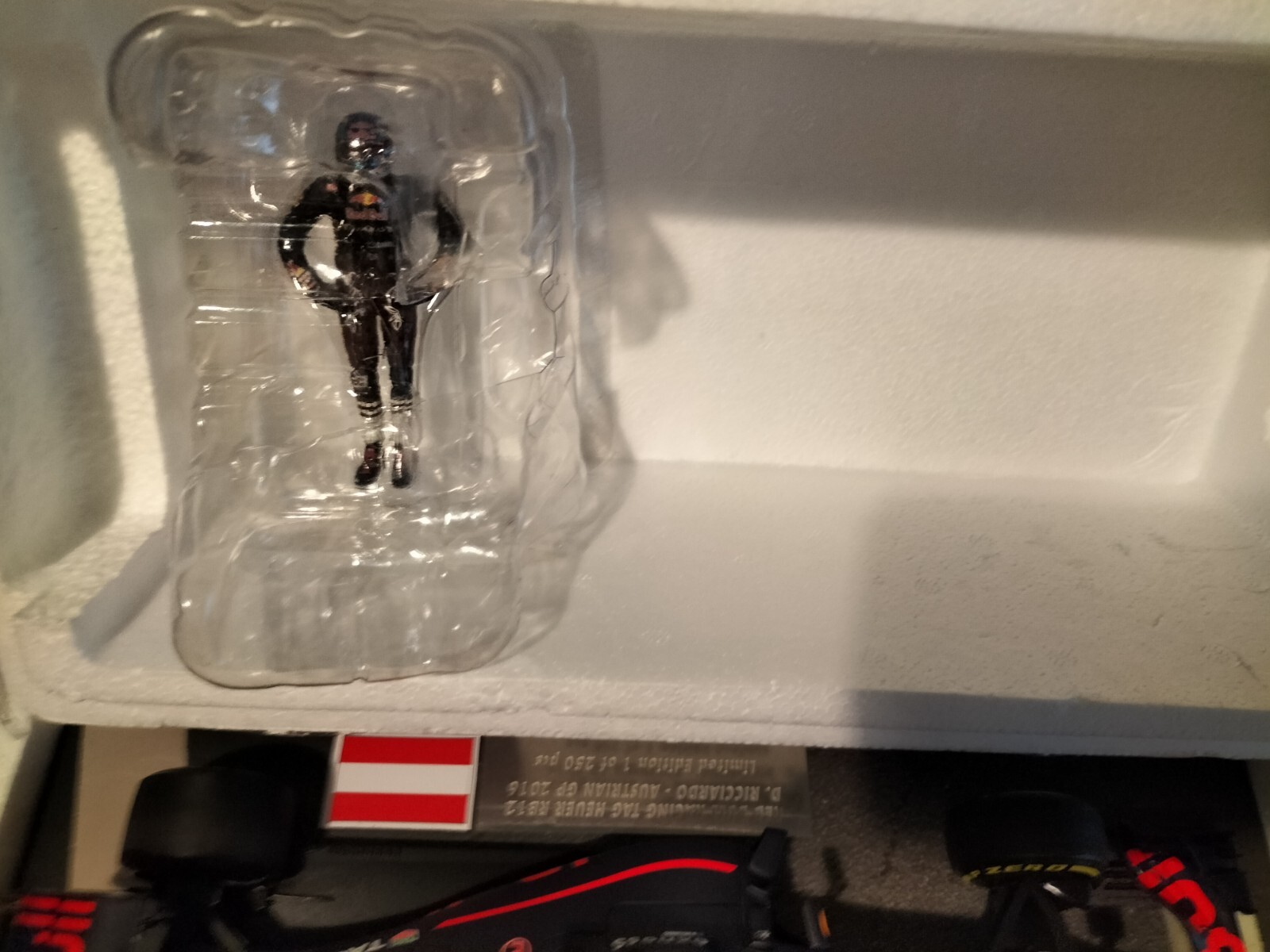 Picture 4 of 5