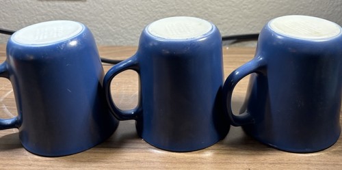 Vintage Pyrex Blue Mugs - Set of 3 - Picture 7 of 8