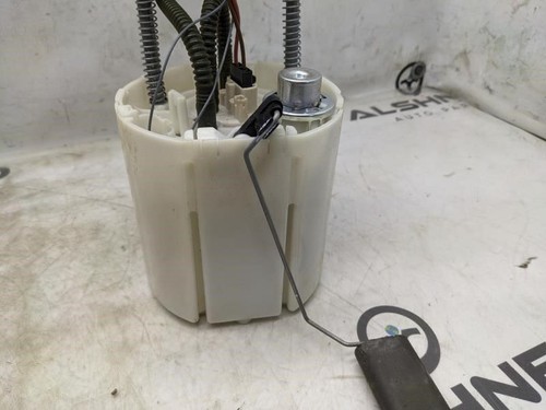 2011-2015 Buick LaCrosse 2.4L Fuel Pump Assembly 13591635 OEM - Picture 3 of 10