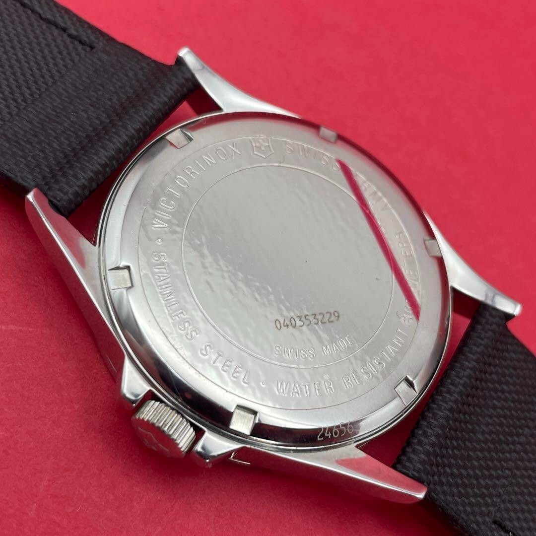VICTORINOX SWISS ARMY 24656 ミリタリーウォッチ Victorinox Swiss Army Men 24656 Infantry Leather Quartz