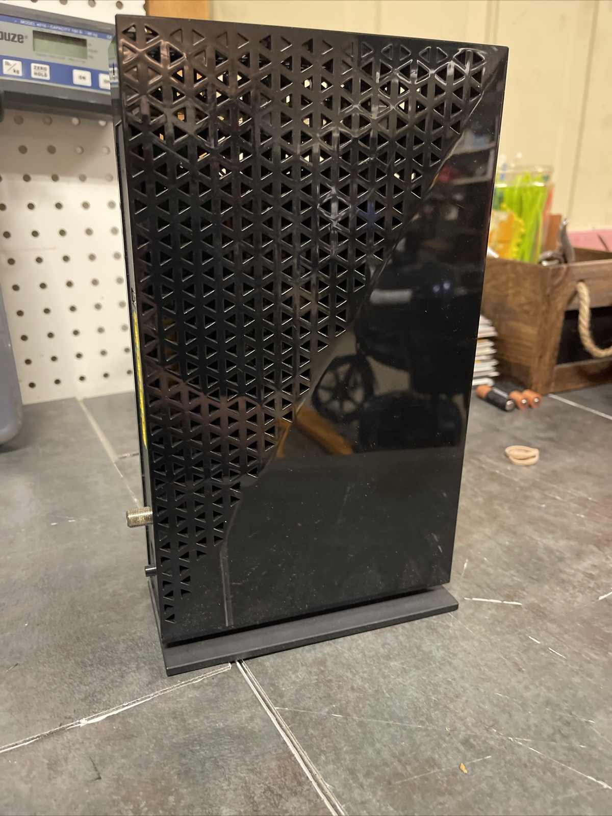 Picture 2 of 4