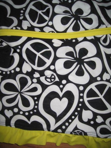 LITTLE GIRLS ARIZONA 2 PIECE SWIMSUIT~TANKINI~SIZE 8~GROOVY BLACK PATTERN~NWT - Picture 3 of 4