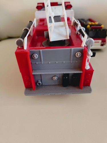 Tonka Fire Rescue Fire Trucks Hasbro Lights & Sounds Working 2010 Set Of Two - Picture 9 of 12