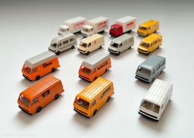 Wiking 8 x MERCEDES TRANSPORTER + 6 x VW LT wohl um 1980-1990