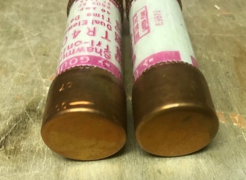 NEW LOT OF 2 FERRAZ SHAWMUT SMART SPOT TR40R DUAL ELEMENT TIME-DELAY FUSES - Picture 4 of 4