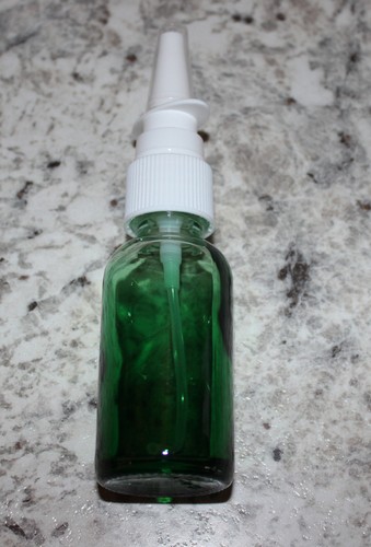 Brand New 1 Oz 30 ML Green Shaded Nasal Spray Bottle w White Top Essential Oil - Picture 2 of 3
