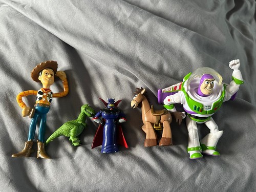 TOY STORY DISNEY TOYS FIGURES WOODY JESSIE LOTS TO CHOOSE FROM MULTI LISTING - Picture 26 of 34