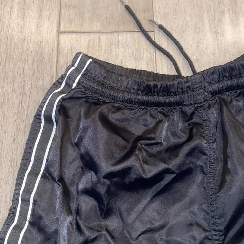 Vtg Soccer Shorts Bike Black Striped Nylon Shiny Glanz Wet Look Kid Youth Medium - Picture 4 of 6