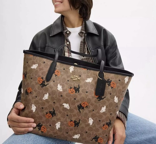 Nwt Coach City Tote In Signature Canvas With Wristlet Halloween 2024 new ๐๐ - Picture 14 of 17