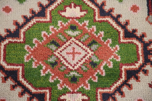 Geometric Heriz Serapi Narrow Runner Rug 2' 6" x 9' 9" Hand-knotted Wool Carpet - Picture 7 of 12
