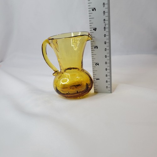 Mini jarrón vintage amarillo soplado a mano jarra de vidrio mango transparente aplicado 4,5 pulgadas - Imagen 6 de 6