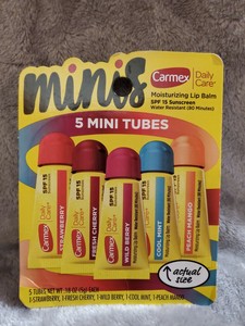 Carmex Moisturizing MINIS Lip Balm (5 mini tubes)