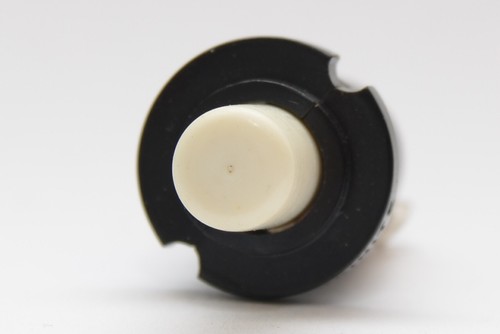 Vintage MIL spec Druck-Schalter von Ucinite Typ 138106D, Pushbutton Switch, NOS - Picture 6 of 8