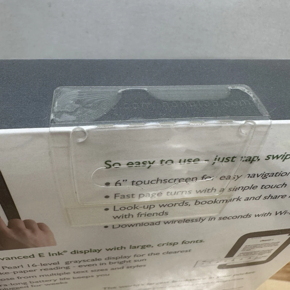 Nook Simple Touch by Barnes & Noble Wi-Fi New & Sealed - Image 3 of 4