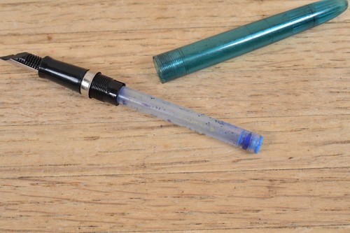 Pluma de arte Rotring Alemania + bolígrafos de caligrafía Scripto medianos EE. UU. usados (sin tinta) - Imagen 9 de 9