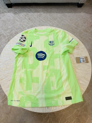 Barcelona Jersey Version Player 2024/2025 Third Size L - Picture 6 of 15