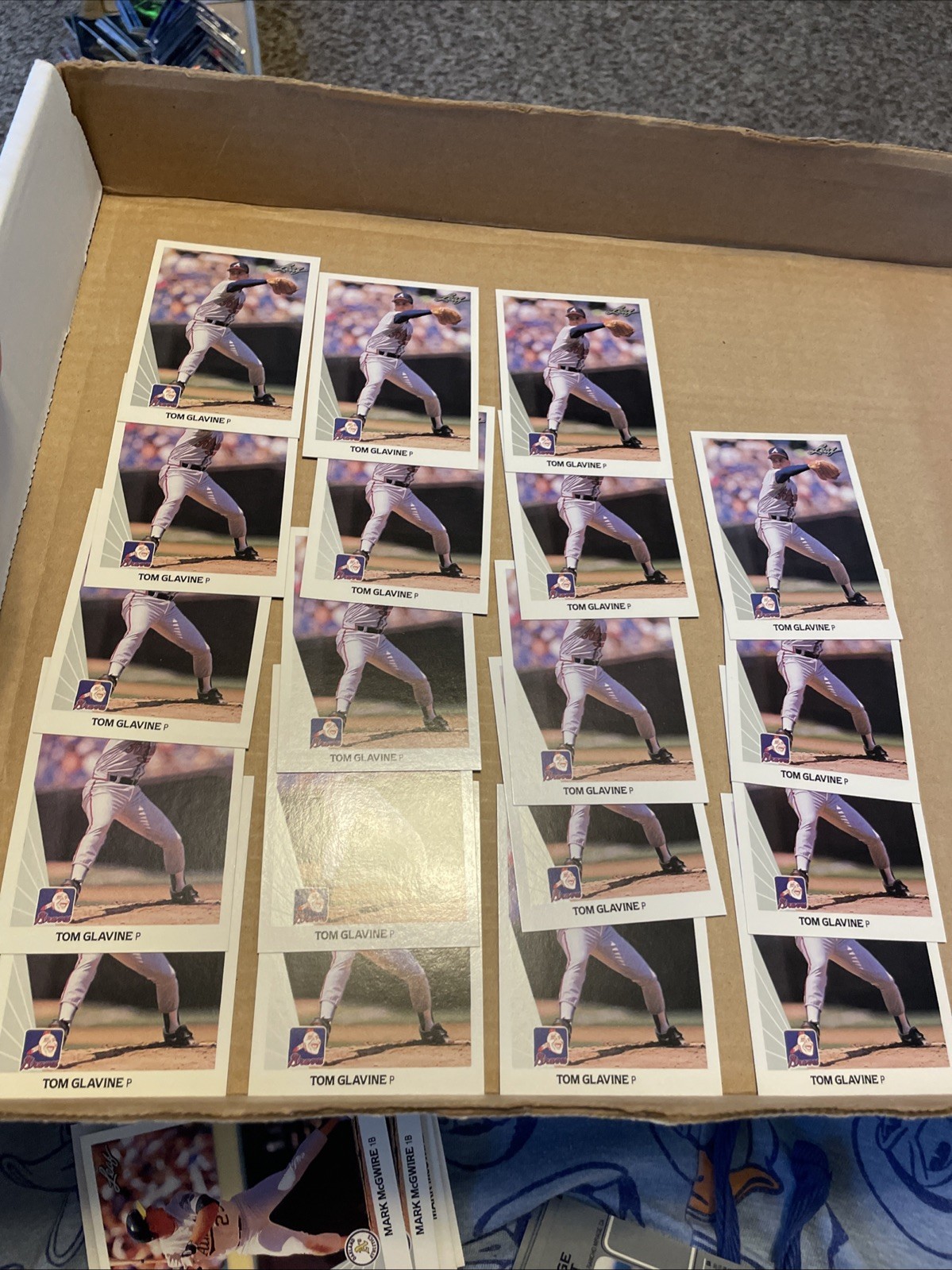 Huge Value- 1990 Leaf #13 Tom Glavine 19 Card Lot- Mint