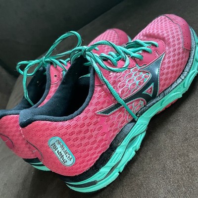 Mizuno Wave Inspire 11 Tomato Red Seaform Green Black Womens 8 US 38.5 EUR XLNT