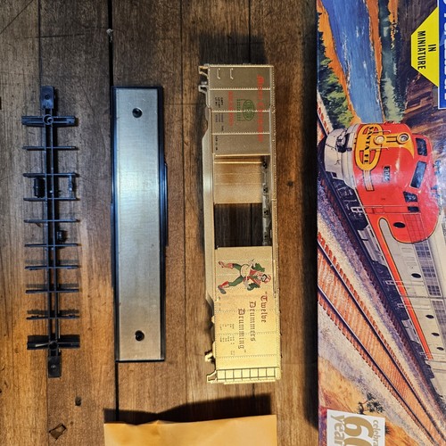 Athearn HO 2009 Christmas Collector Car Twelve Drummers Drumming NEW IN BOX - Picture 2 of 4