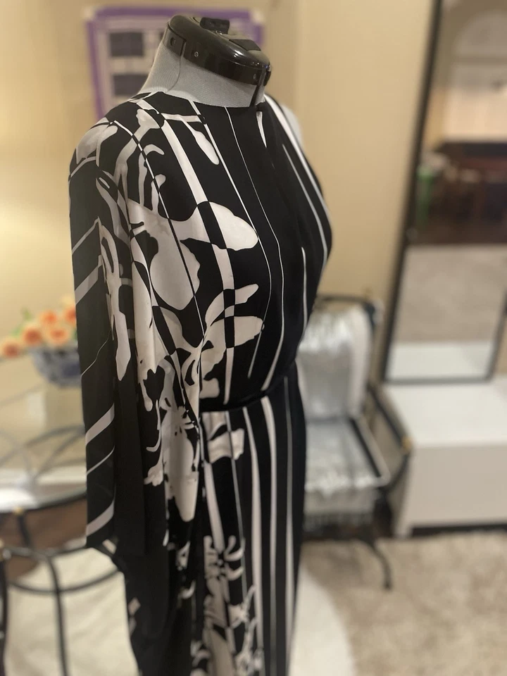 Halston Heritage Kaftan Blanco y Negro Floral Resort Longitud del Piso C Foto 3 de 4