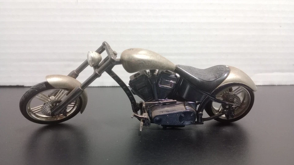 2 Jesse James West Coast Choppers Motocicleta 1:18 Máquinas Musculares Diecast Foto 2 de 4