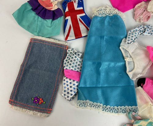 Vintage Barbie Doll Clothing Lot Assorted Colors and Styles - Bild 6 von 15