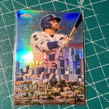 2022 Topps Chrome Heat Of The City #hoc-12 Max Muncy 