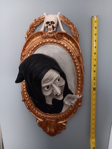 Gold and Black 3D Halloween Witch Wall Décor Unbranded. - Picture 6 of 11