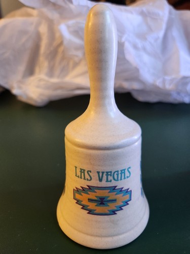 Menge 9 Las Vegas Souvenirs 3 Glocken, 4 Löffel, 2 Schlüsselanhänger Must See Sammlung! - Bild 22 von 24