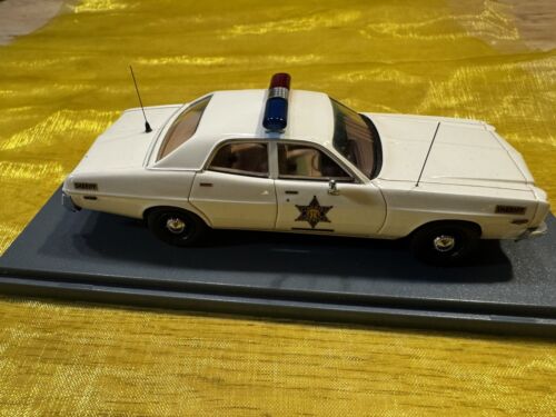1:43 Neo Scale Dodge Monaco Hazzard Police Rosco Patrol Car 1974, altweiß - Bild 4 von 4