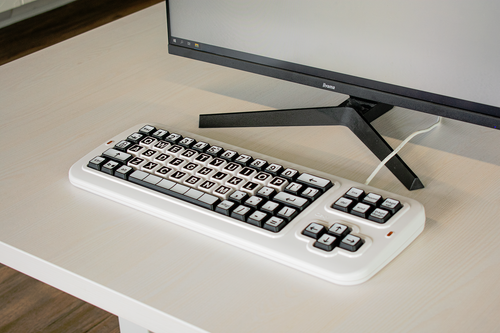 Clevy Contrast Keyboard - USB Large Print Keyboard to Help Visually Impaired - Picture 4 of 5