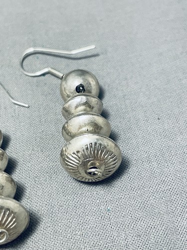 DYNAMIC VINTAGE NAVAJO STERLING SILVER DANGLE BEAD EARRINGS - 第 4/5 張圖片
