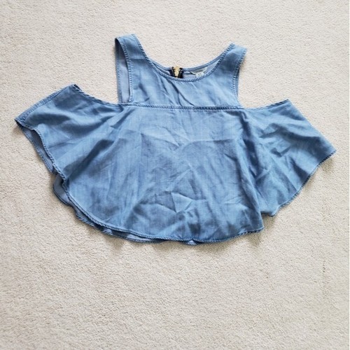 Guess Cold Shoulder Soft Denim Top szM