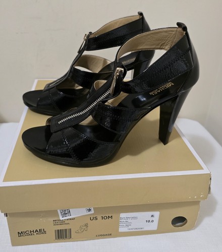 Sandalia Michael Kors Berkley T Correa Charol Cremallera Frontal Punta Abierta Tacón Talla 10 - Imagen 5 de 15