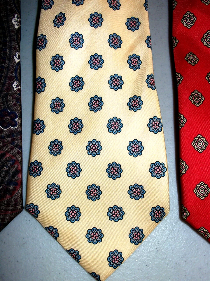4 PIERRE CARDIN Silk NECKTIES Multi-Color Classic (57-60 in) 3 Paisley 1 Floral - Image 4 of 4