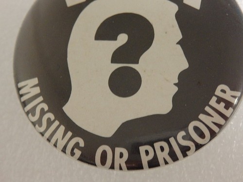 Vintage MIA Missing Or Prisoner Pinback Button Pin Black And White Vietnam War - Picture 4 of 6