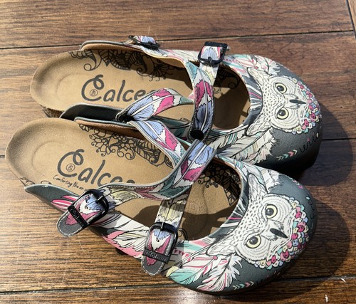 Zuecos CALCEO Búho Pluma Gris WCAL133 Mulas Slides Ligeros Hechos a Mano - Imagen 4 de 12