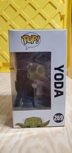 Funko Pop! Yoda With cane #269 Star Wars Attack Of The Clones Episode II - Picture 2 of 7