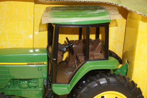 ERTL John Deere 7610 Tractor 1/16th #15128 BNIB (G19) - Picture 6 of 15