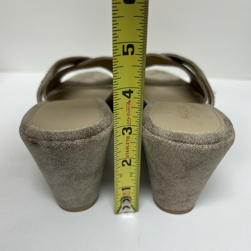 Neu Madeline Stuart Iowa Kunstleder Nieten Keilabsatz Plateau Sandalen 8 1/2 Freizeit - Bild 5 von 9