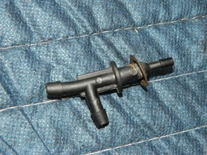 Windshield-Washer-Fluid-Sprayer-Squirter-OEM-1990-C4-Corvette-RH-Passenger