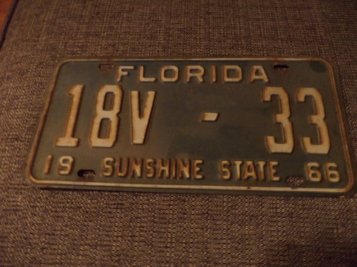 Florida License Plate 1966 - Automobile Car Show Truck Dorm Room NASCAR Sunshine - Picture 1 of 4