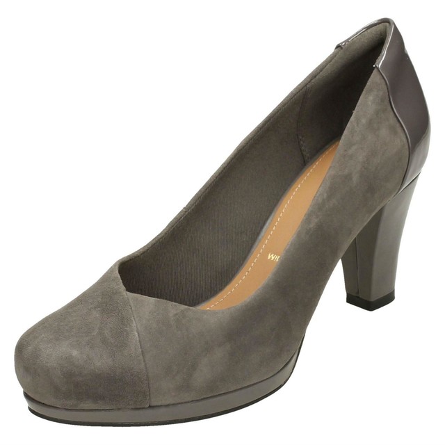 clarks chorus carol