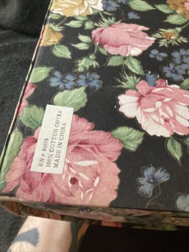 Vintage Floral Jewelry Box with Music & Mirror - Picture 5 of 6