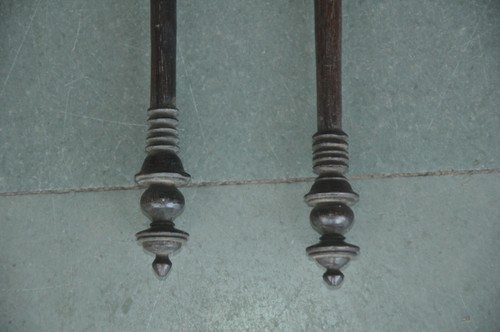 Rascadores traseros vintage de madera maciza y latón hechos a mano de 2 piezas - Imagen 5 de 10